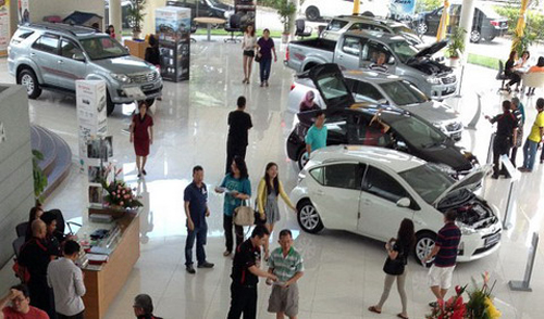 Tháng 4, thị trường ô tô Malaysia rơi tự do