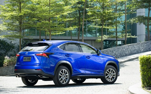 Lexus bán hàng kỷ lục, Toyota giữ thị phần lớn nhất
